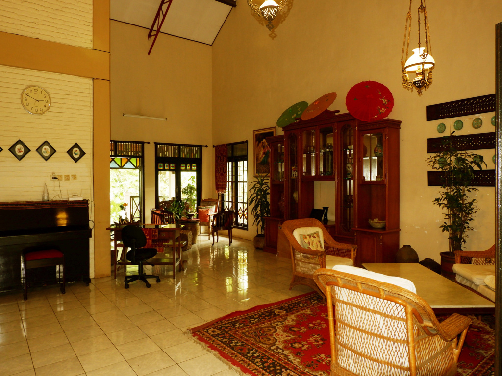 OYO 604 Cemara's Homestay