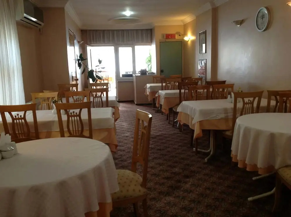 Yalta Hotel
