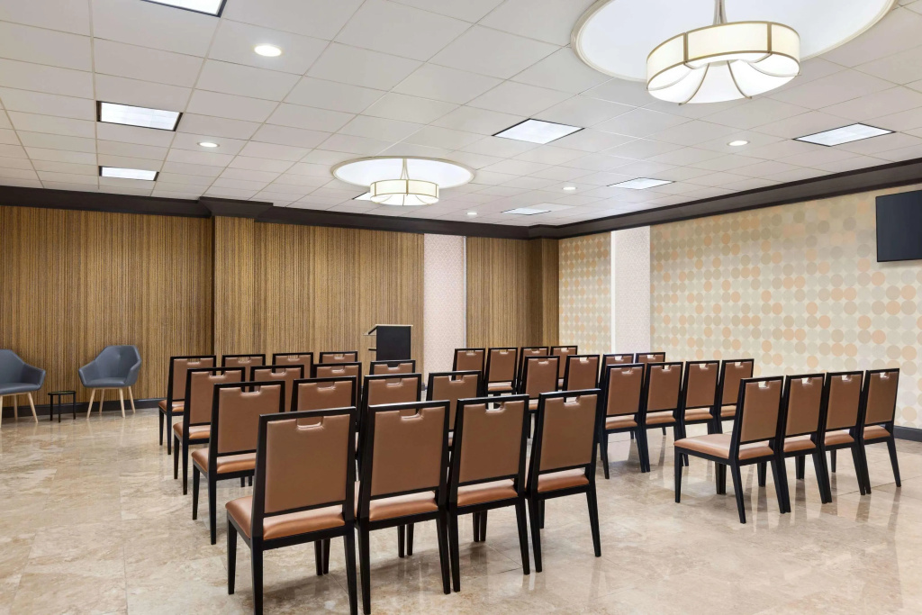 Garner Hotel Totowa by IHG