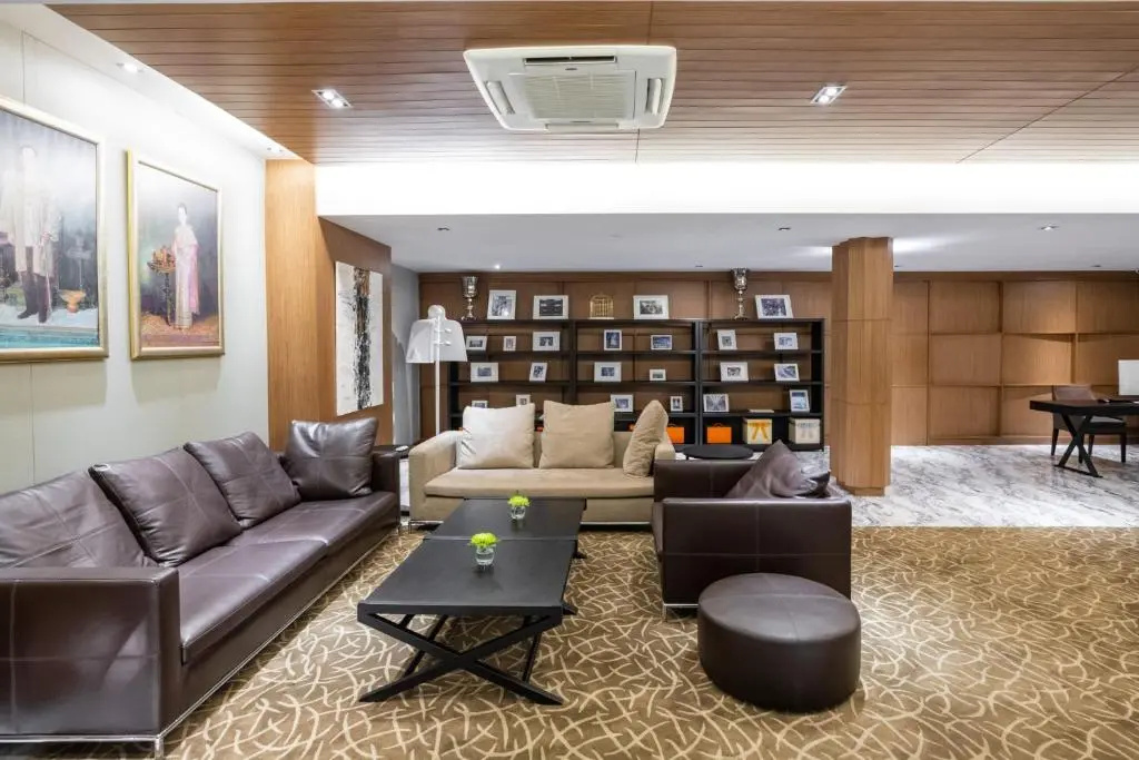 S Ratchada Leisure Hotel