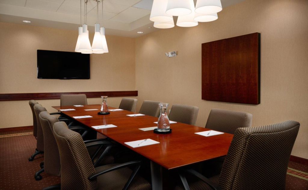 Hampton Inn and Suites Salem