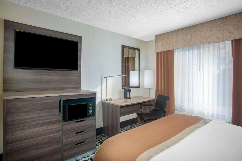 Baymont by Wyndham Branson - On the Strip