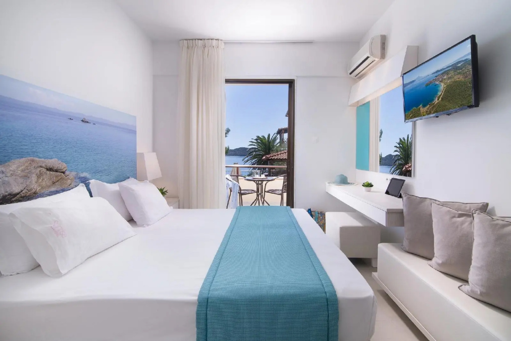 Sunrise Hotel