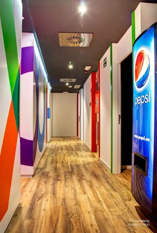 Urban Youth Hostel