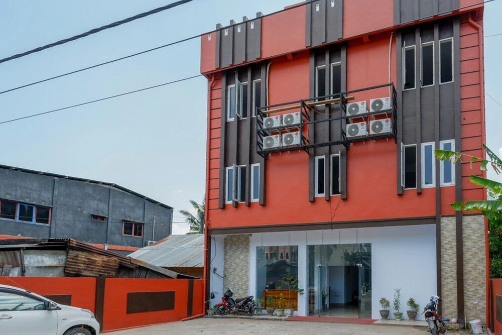 Hotel Viranza by RedDoorz