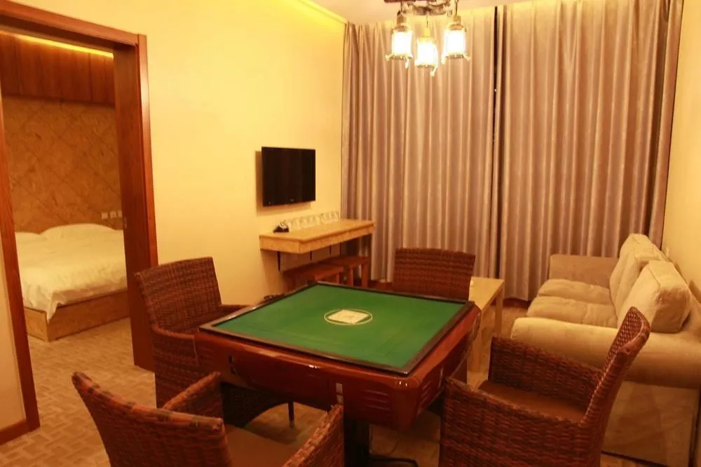 Chengde No.1 Business Hotel