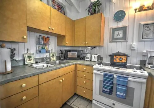 Barefoot Bungalow