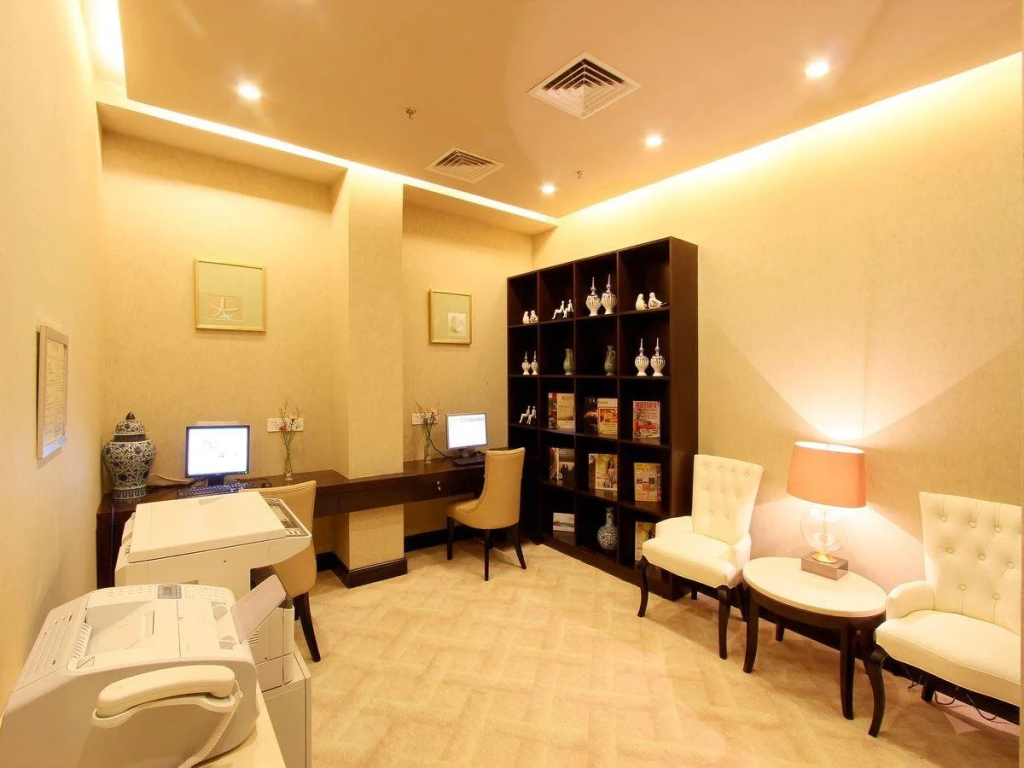 Xiamen Lujiang Harbourview Hotel