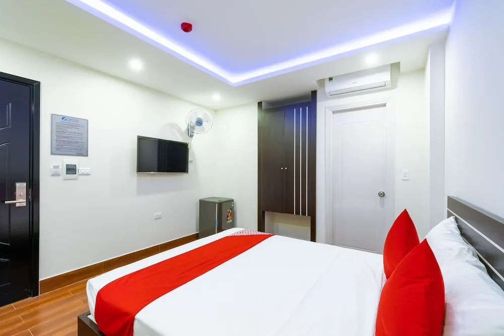OYO 344 Three Girl Hotel & Apartment