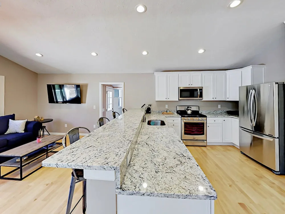 22 Sunrise Lane Home 4 Bedrooms 2 Bathrooms Home