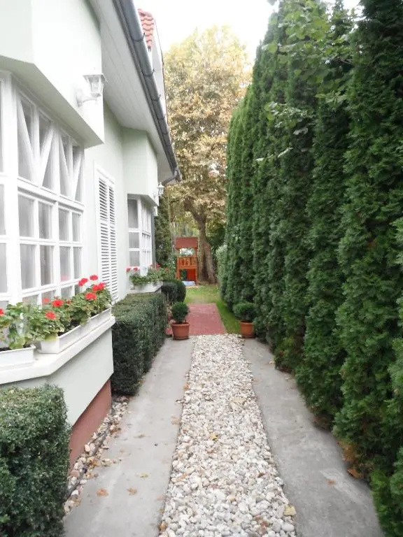 Csokonai guesthouse