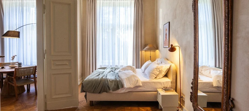 Fragola Apartments Le Jardin - classy, spacious Old Town apartments
