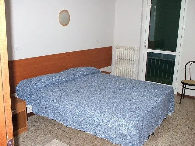 Sabatelli Bed And Car