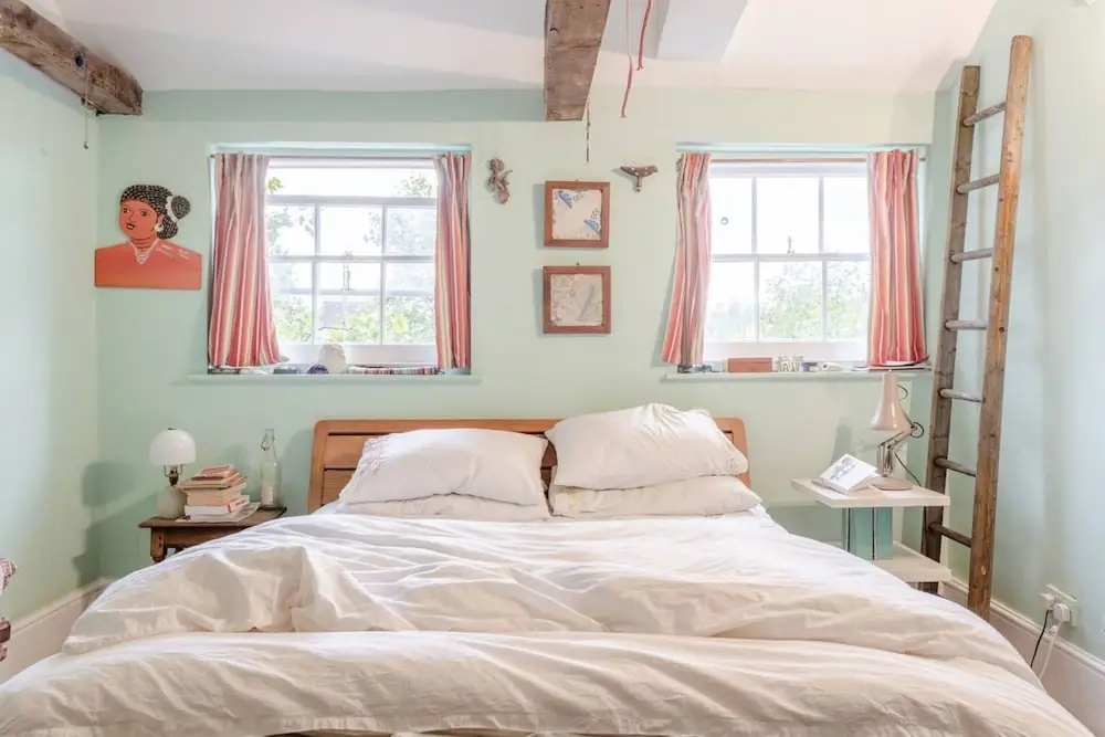 Spacious and Colourful 2 Bedroom Flat in Lambeth