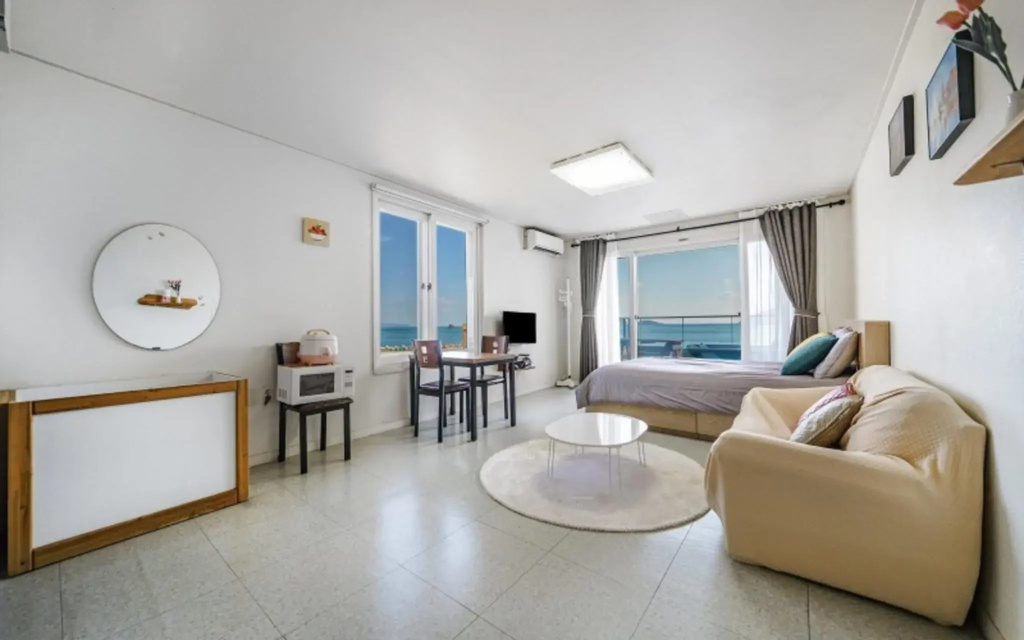 Geoje Island The Climb Spa Pension