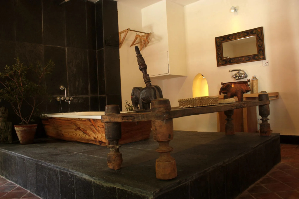 3 Rooms by Pauline