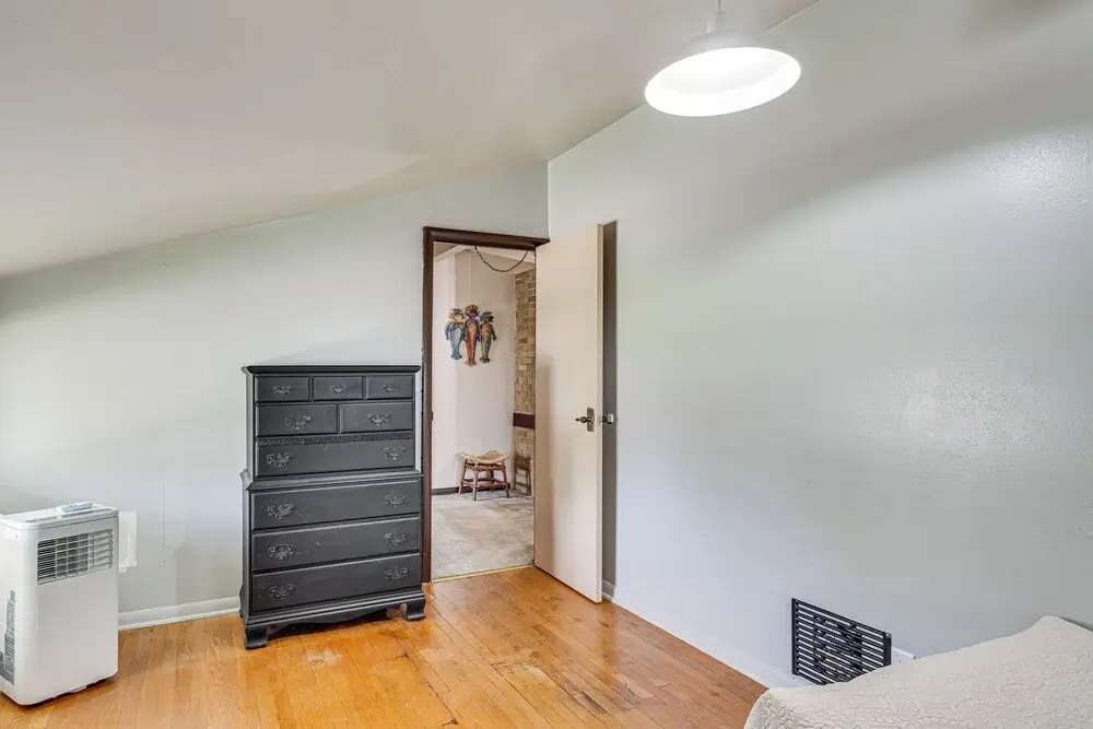 Pet-friendly Rockford Home Near Skiing & Hiking!