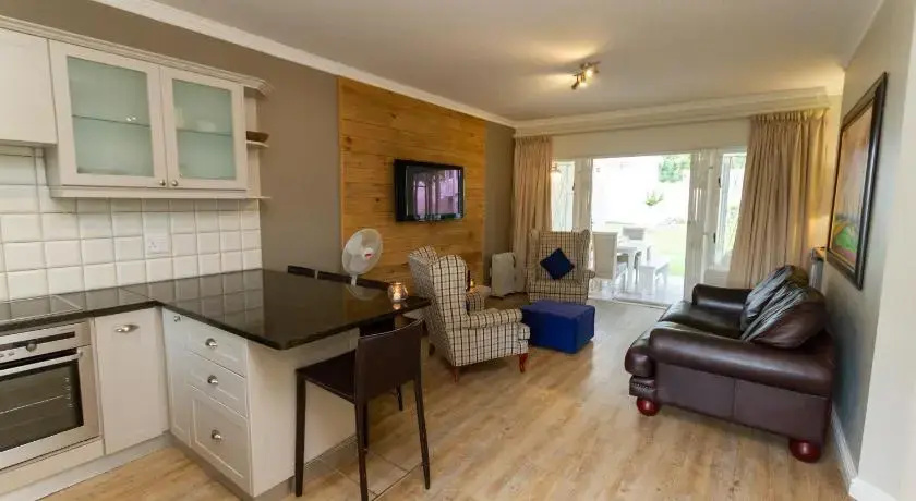 30 River Club