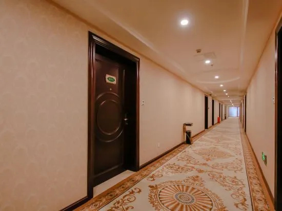 vienna hotel (HuaZhong Agricultural University in South Lake Store)