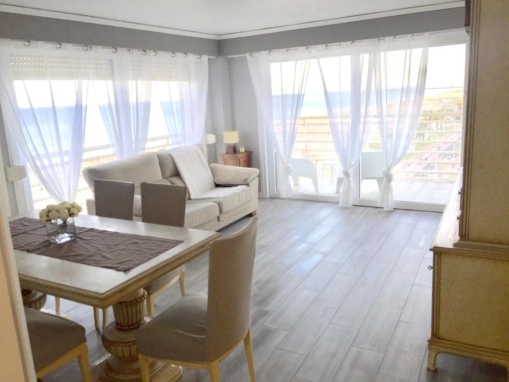 Apartment With 4 Bedrooms in Grau i Platja, With Wonderful sea View, P