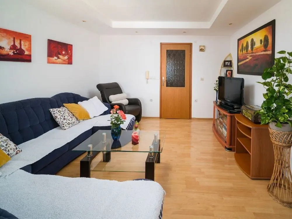 Apartments Tomas