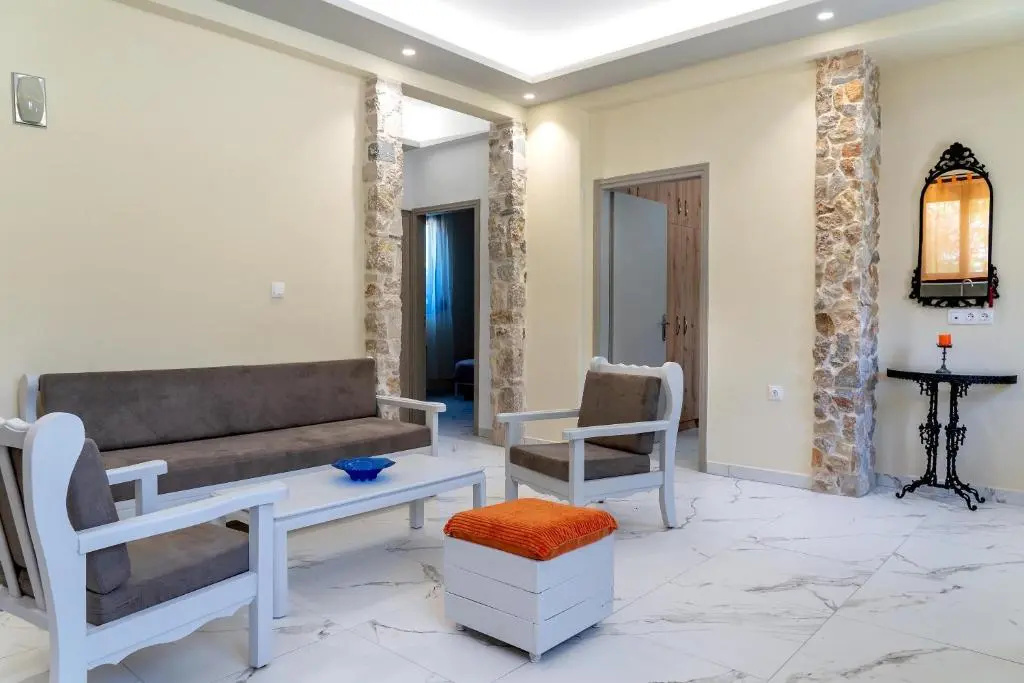 Villa Rafaella2