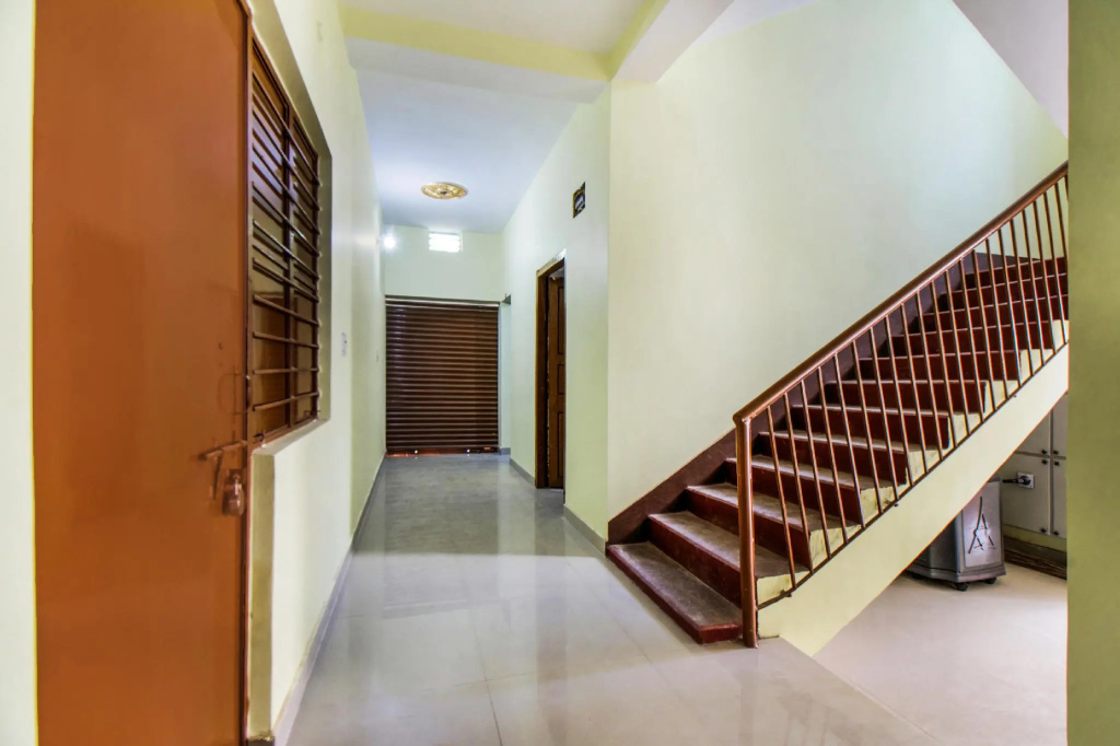 OYO 28156 Adam's Bridge International Hotel