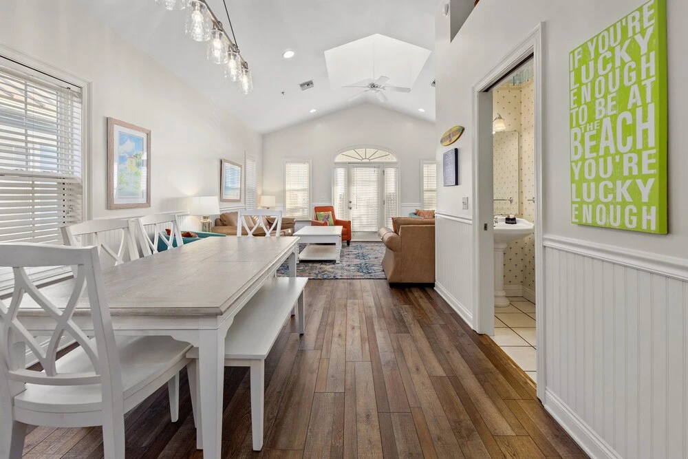 Across Street from Beach - Close to Pier Park - Sleeps 6!