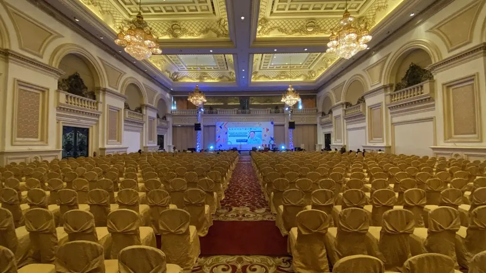 Grand Empire Palace Hotel