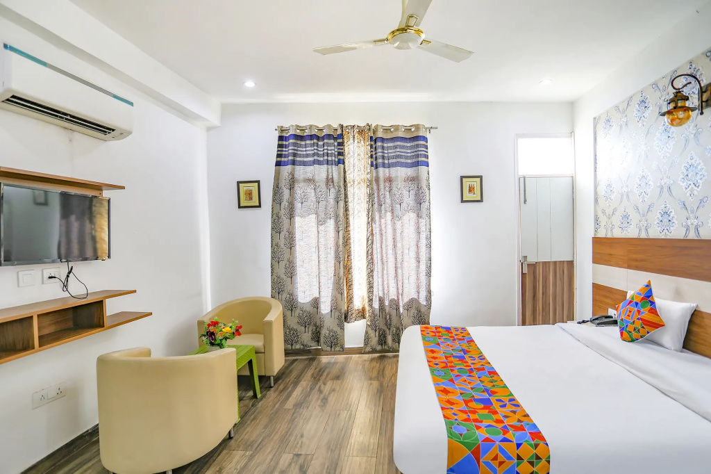 FabHotel Aravali Suites, DLF Phase 3