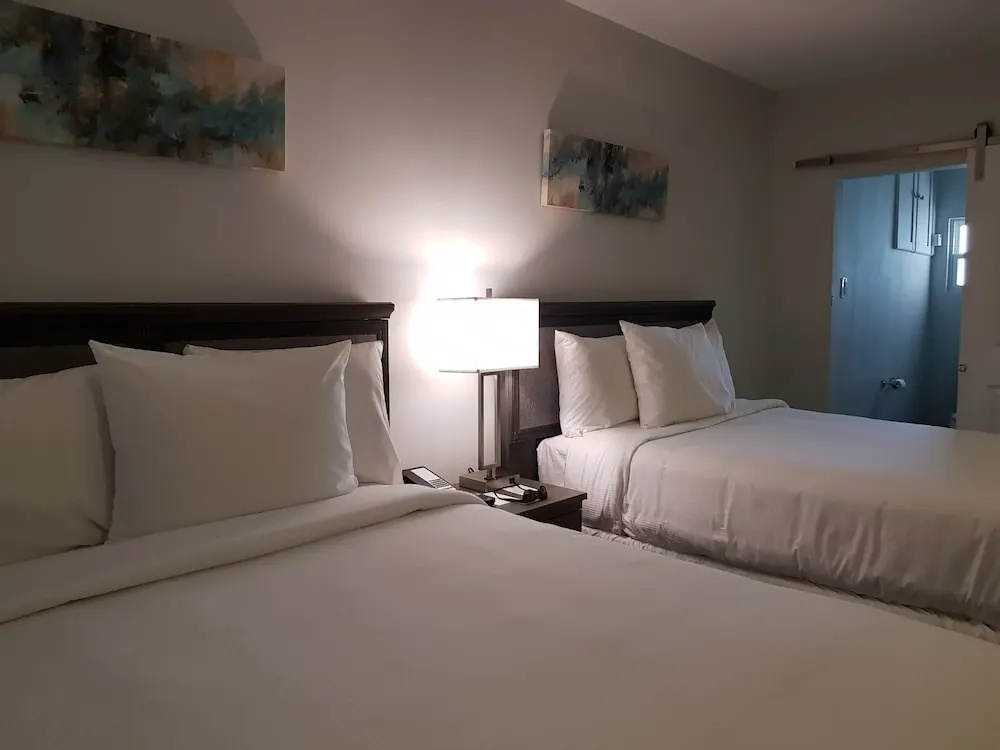 Kings Hotel & Residences