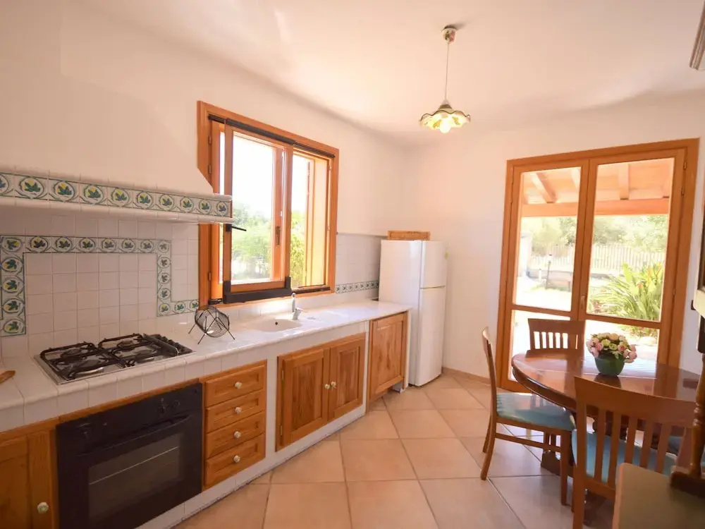 Detached Villa Located in a Residential Area Near the Sea