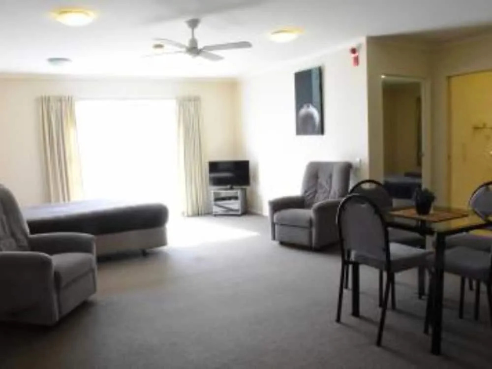 BK's Chardonnay Motor Lodge