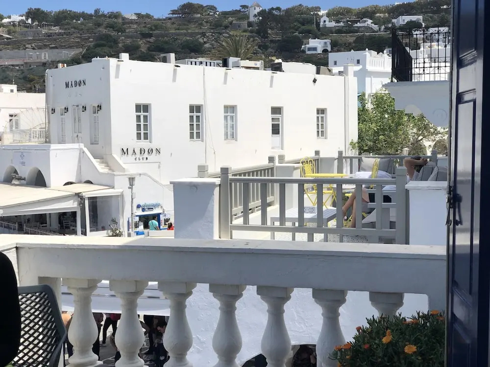 Mykonos Old Harbor Suite
