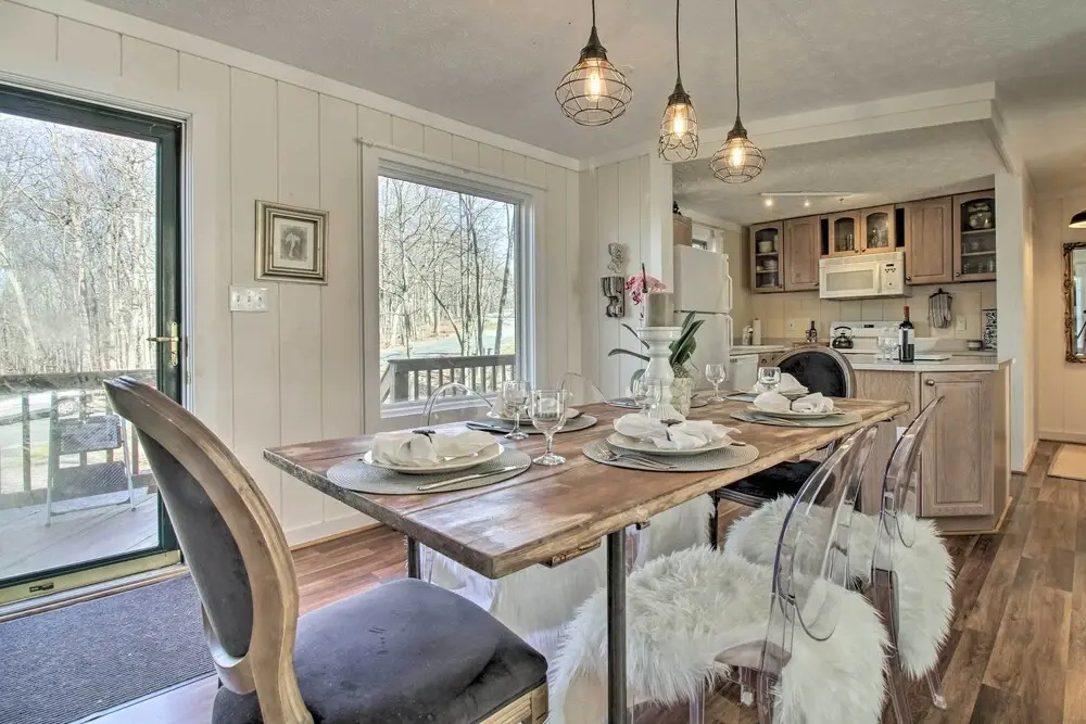 Wintergreen Resort Retreat w/ Hot Tub!