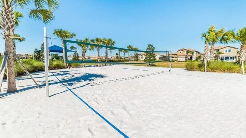 Windsor At Westside Luxury Pool 5 Bedroom Home by Redawning