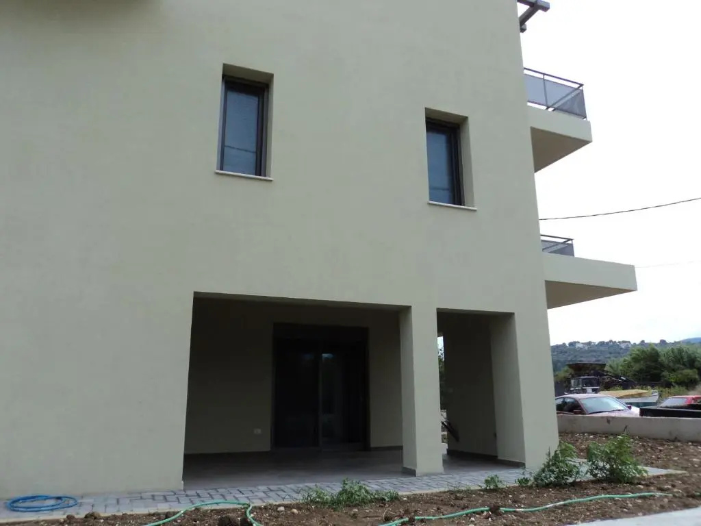 Violeta Apartments