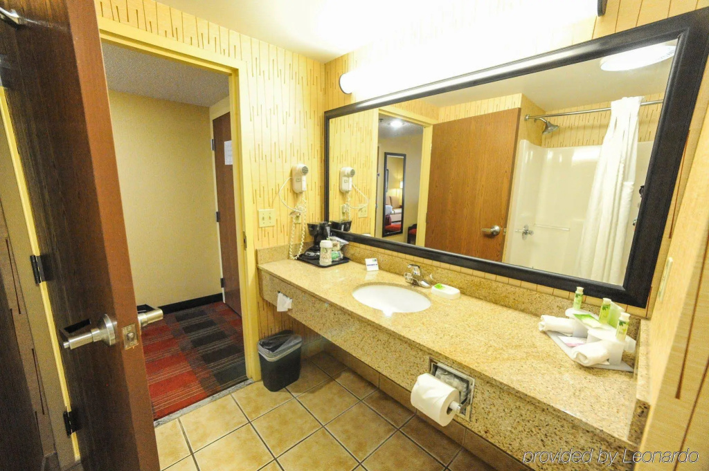 Holiday Inn Express Hotel & Suites Bowling Green by IHG