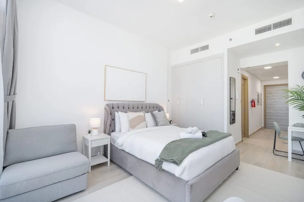 Majestic Studio in Bloom Tower C Perfect for 2