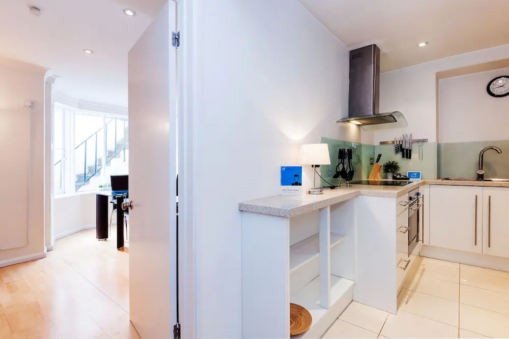 The Gloucester Terrace Nest - CB