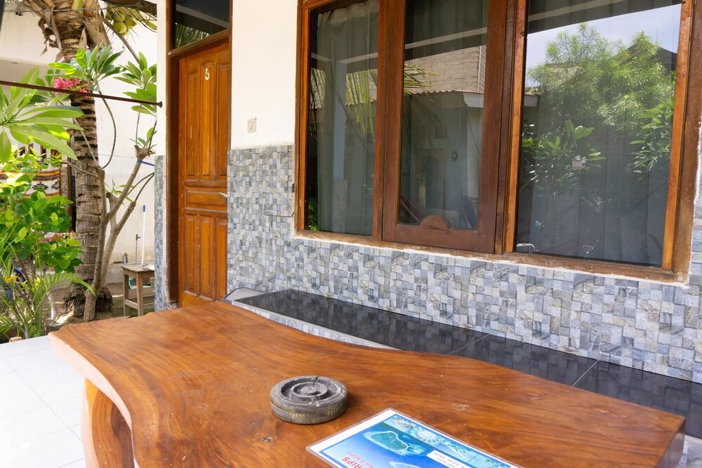 RedDoorz Near Gili Trawangan Port