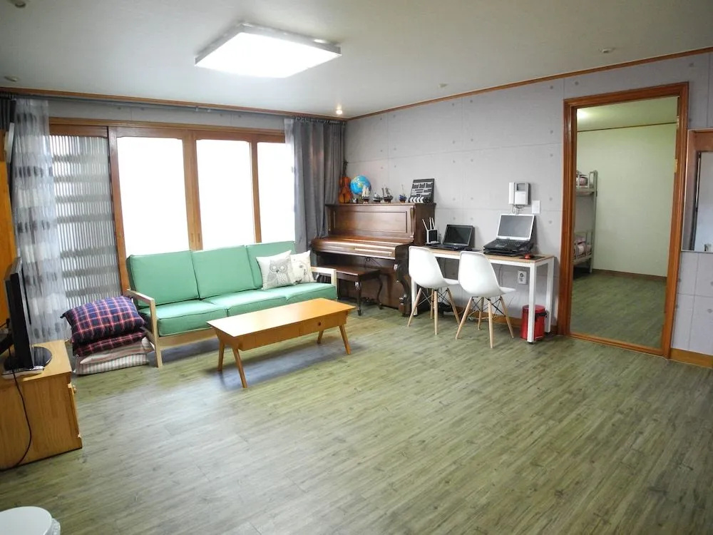 Campfire Guesthouse