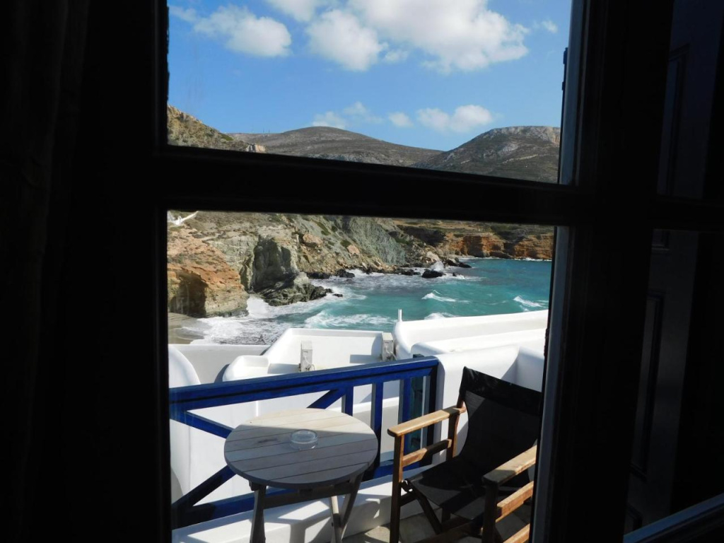Pasithea Folegandros
