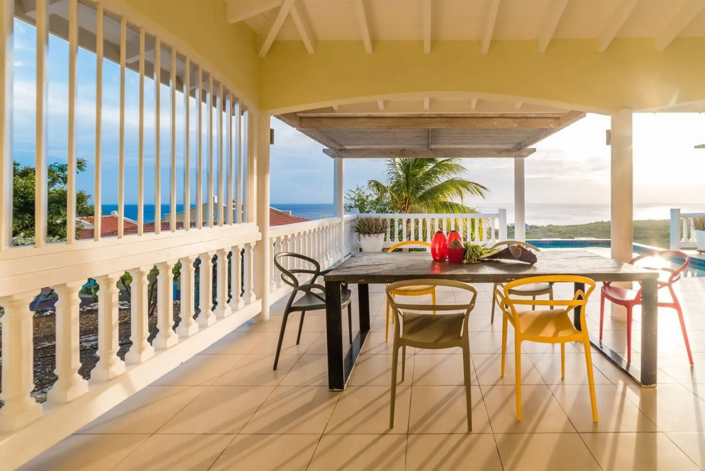 Perfect Villa at Famous Coral Estate - 5 min to the Beach