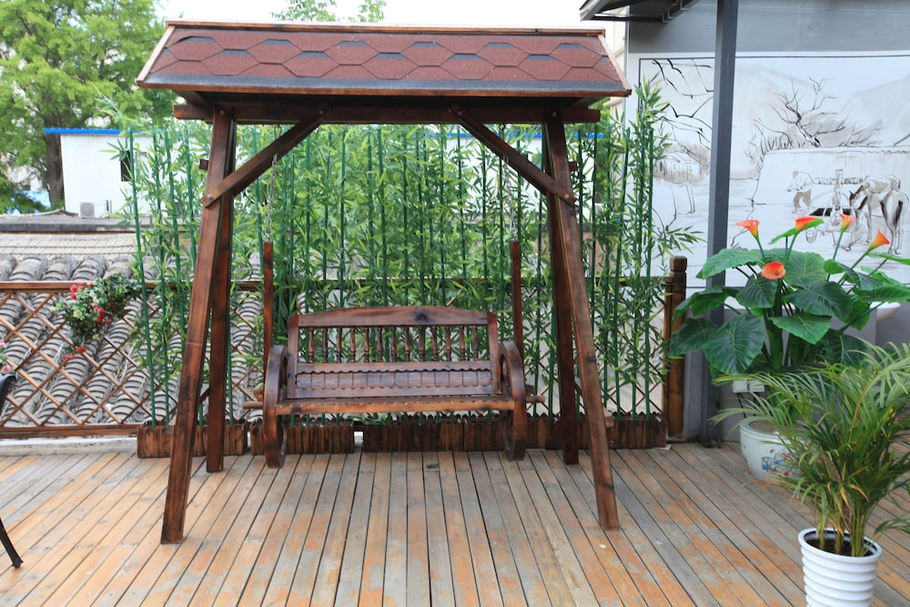 Zhantan Courtyard Hotel