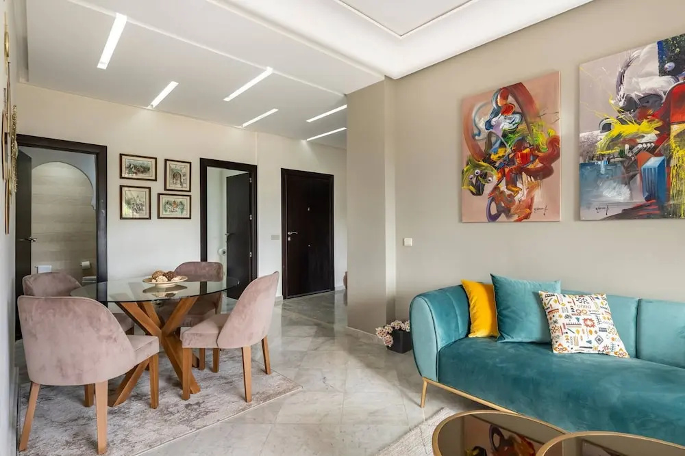 "superbe Appart Méga Terrasse Piscine +big Jardin"