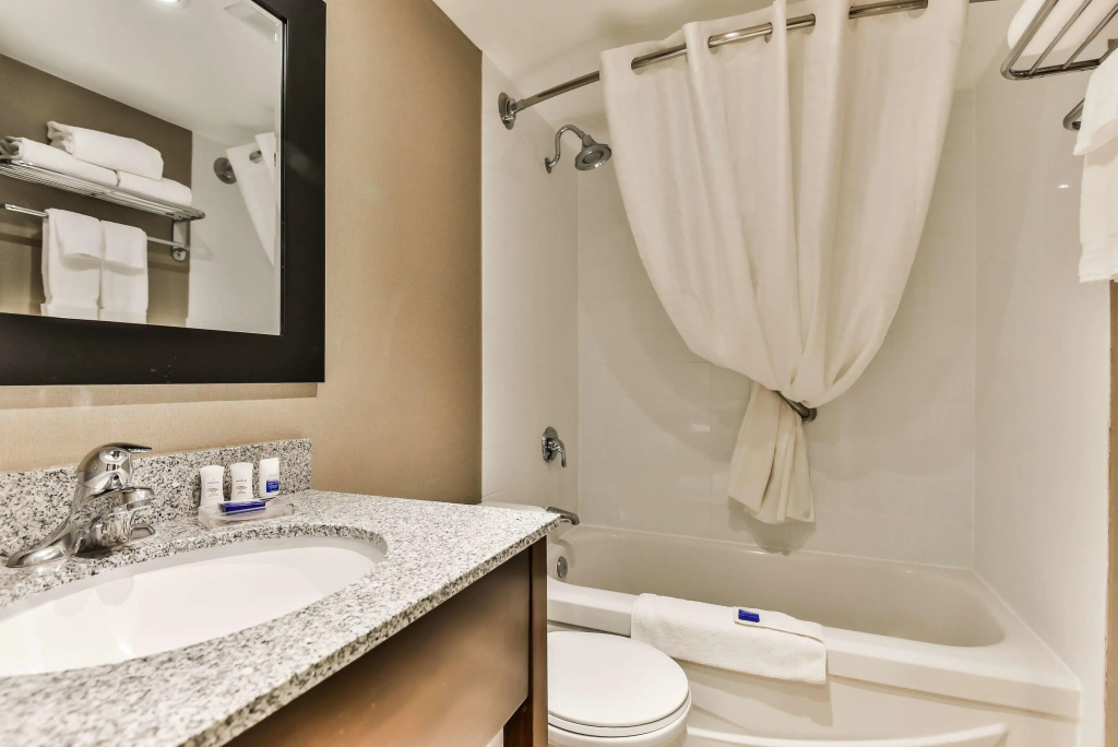Best Western Plus Cambridge Hotel