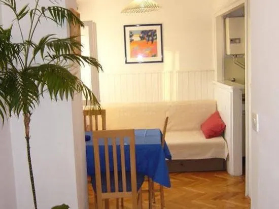 Apartment Viola
