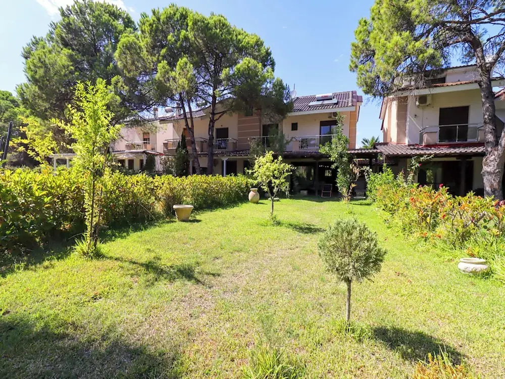 Stylish Maisonette With 3 Bedrooms in Vourvourou, Greece