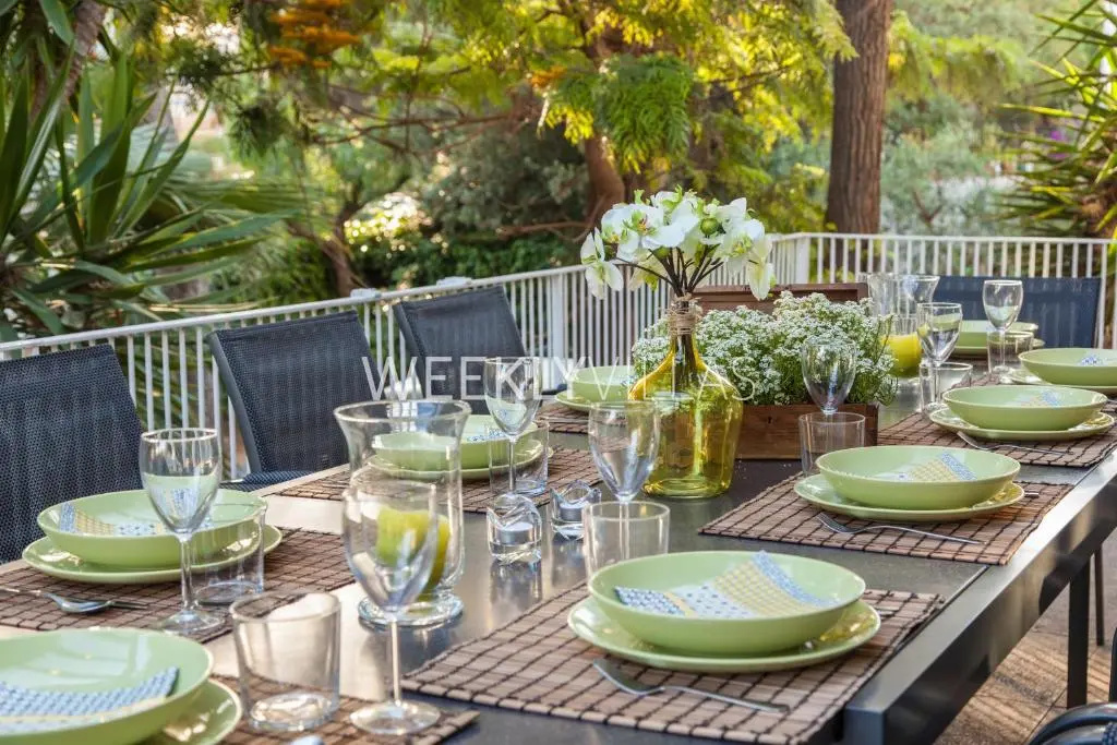 Villa Sitges Tupinetti Beach at 1 min walk Amaizing Garden and View Center Sitges 5 minutes walk NO NEED CAR